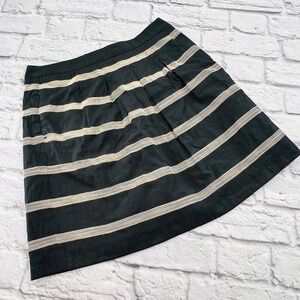 LOFT Ann Taylor Women's Size 4 Grey Cream Stripe Pleated Skirt Mini Flirty Fun